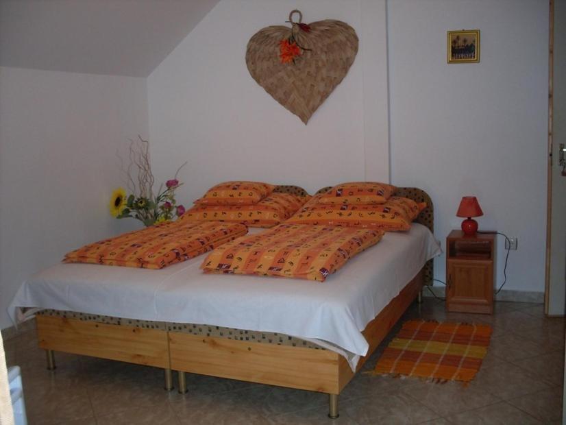 Eden Vendeghaz Otel Miskolc Dış mekan fotoğraf