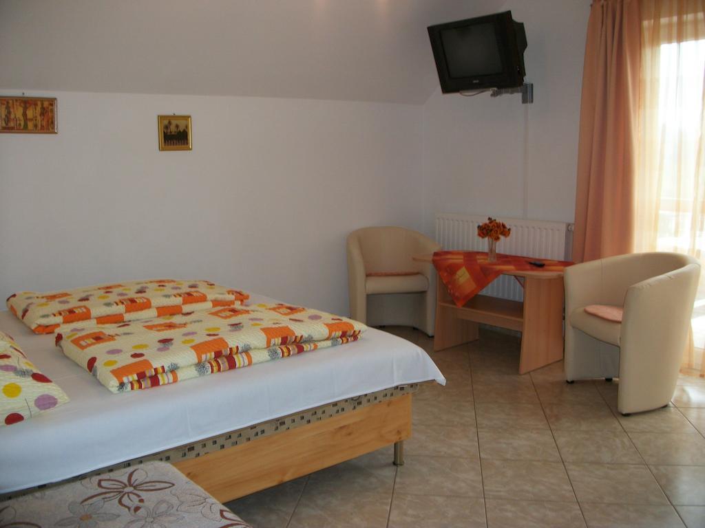 Eden Vendeghaz Otel Miskolc Dış mekan fotoğraf