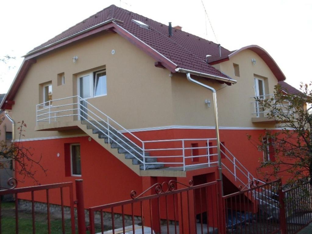 Eden Vendeghaz Otel Miskolc Dış mekan fotoğraf