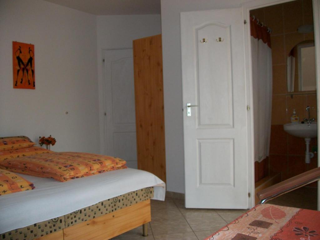 Eden Vendeghaz Otel Miskolc Dış mekan fotoğraf